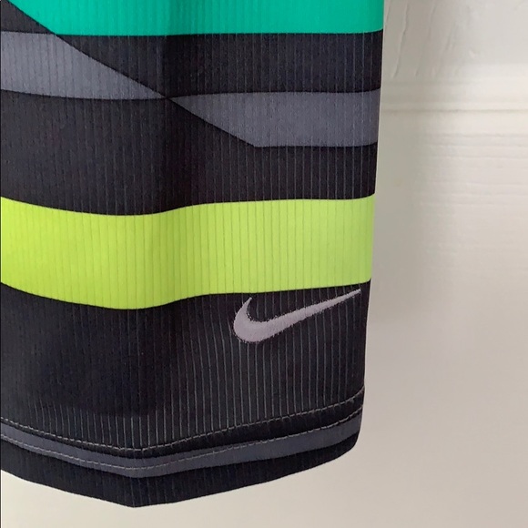 Nike Dri-Fit Tank Size Large - Picture 5 of 8